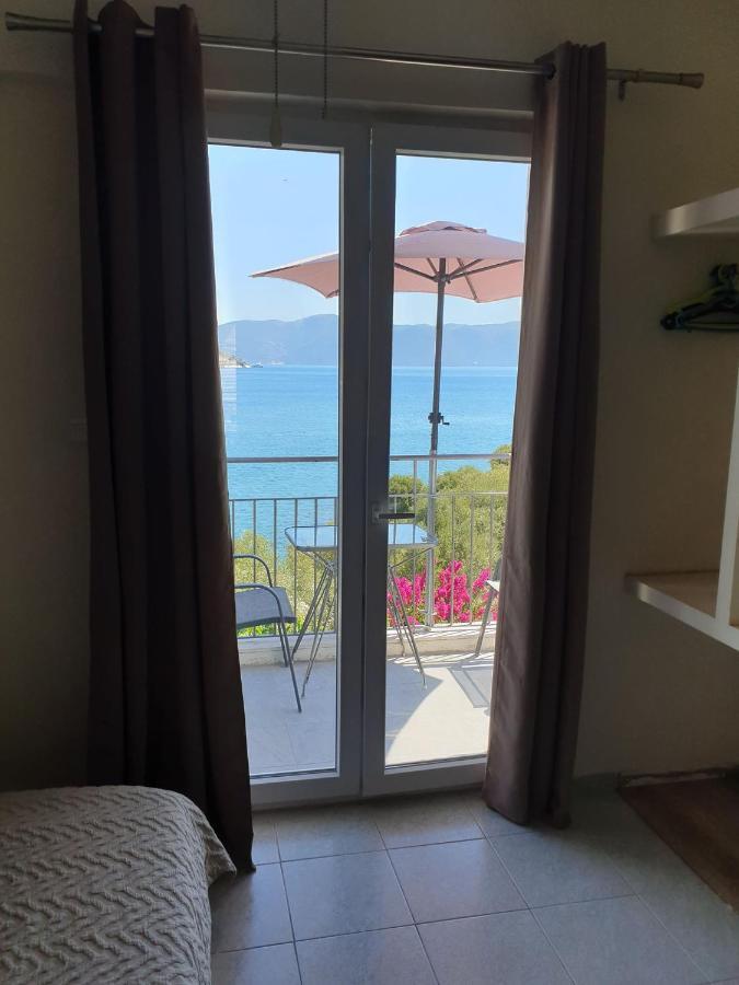 Ballas Apartments Agia Efimia Exterior foto