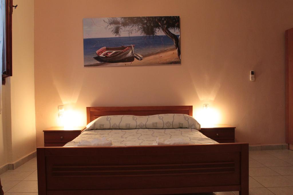 Ballas Apartments Agia Efimia Zimmer foto