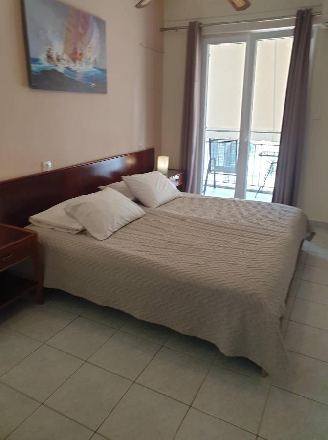 Ballas Apartments Agia Efimia Exterior foto